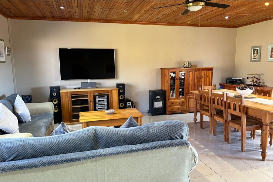 4 Bedroom Property for Sale in Dorchester Heights Eastern Cape